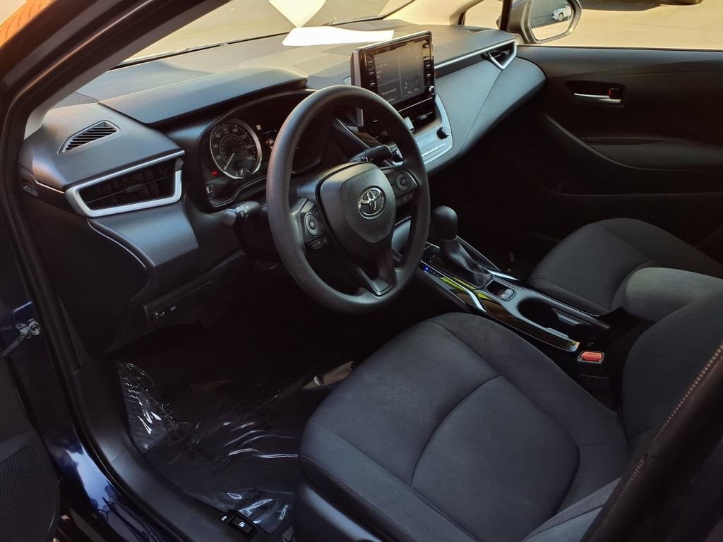 Used 2020 Toyota Corolla LE w/ Carpet Mat Package (TMS) image 14