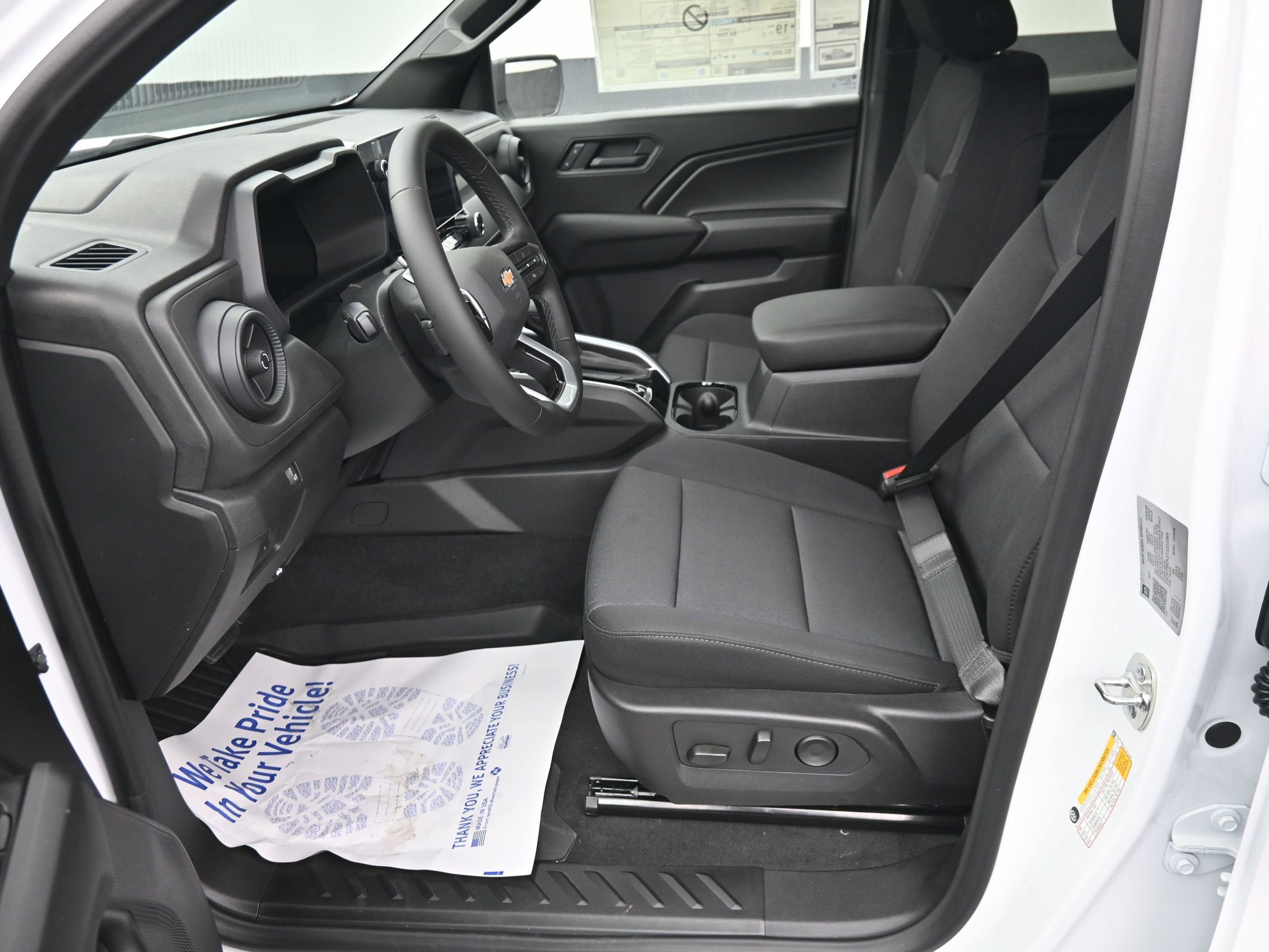 New 2026 Chevrolet Colorado W/T w/ WT Custom Package AWD/4WD image 10
