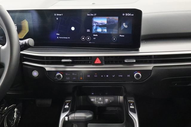 Used 2024 Kia Sorento S image 28