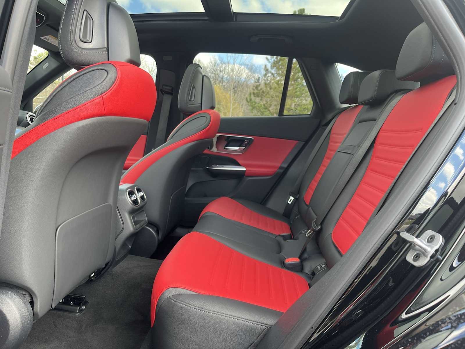 New 2026 Mercedes-Benz GLC 300 4MATIC image 14