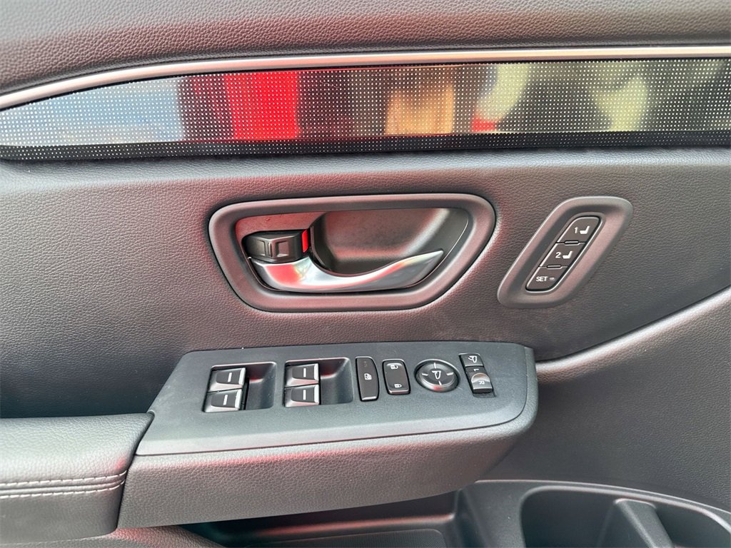 Used 2023 Honda Pilot Elite image 22