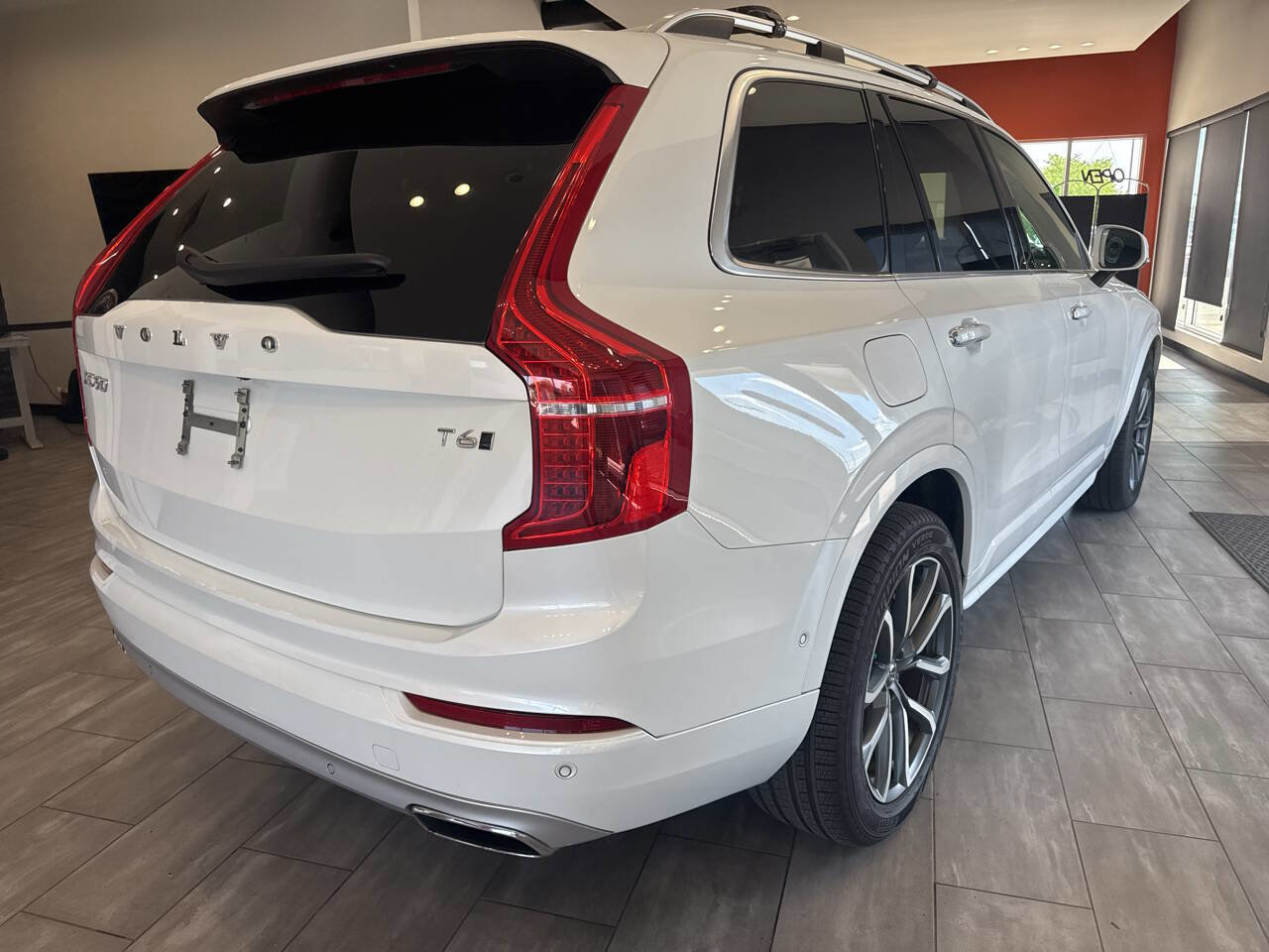 Used 2019 Volvo XC90 T6 Momentum w/ Advanced Package AWD/4WD image 8
