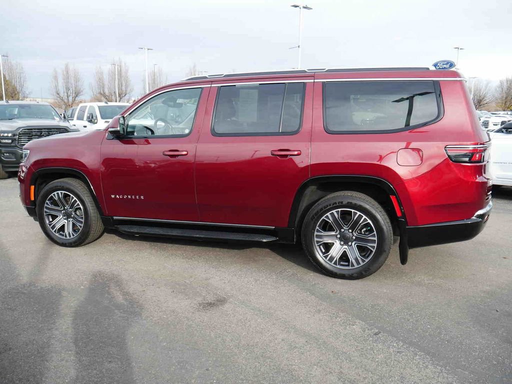 Used 2022 Jeep Wagoneer Series III w/ Flexible Seating Group image 19