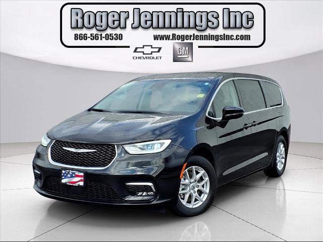 Used 2024 Chrysler Pacifica Touring-L