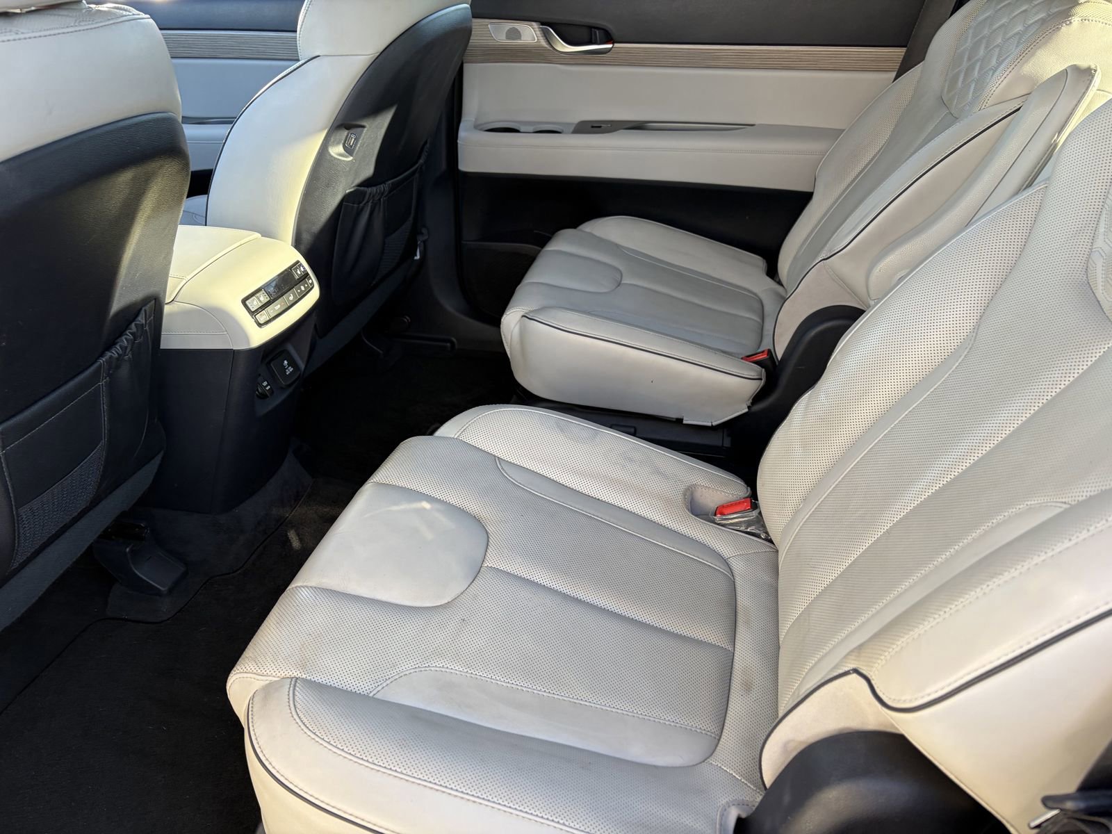 Used 2021 Hyundai Palisade Limited AWD/4WD image 18