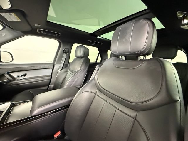 Used 2025 Land Rover Range Rover Sport SE AWD/4WD image 6