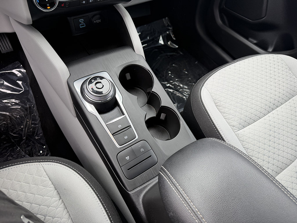 Certified 2023 Ford Escape Active AWD/4WD image 16