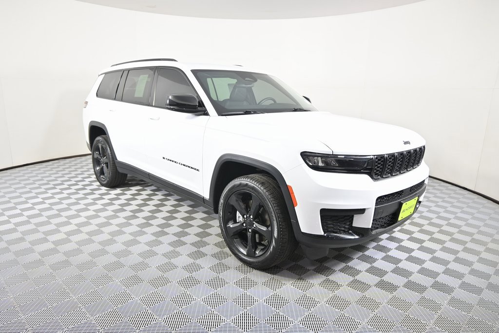 Used 2022 Jeep Grand Cherokee L Altitude image 9