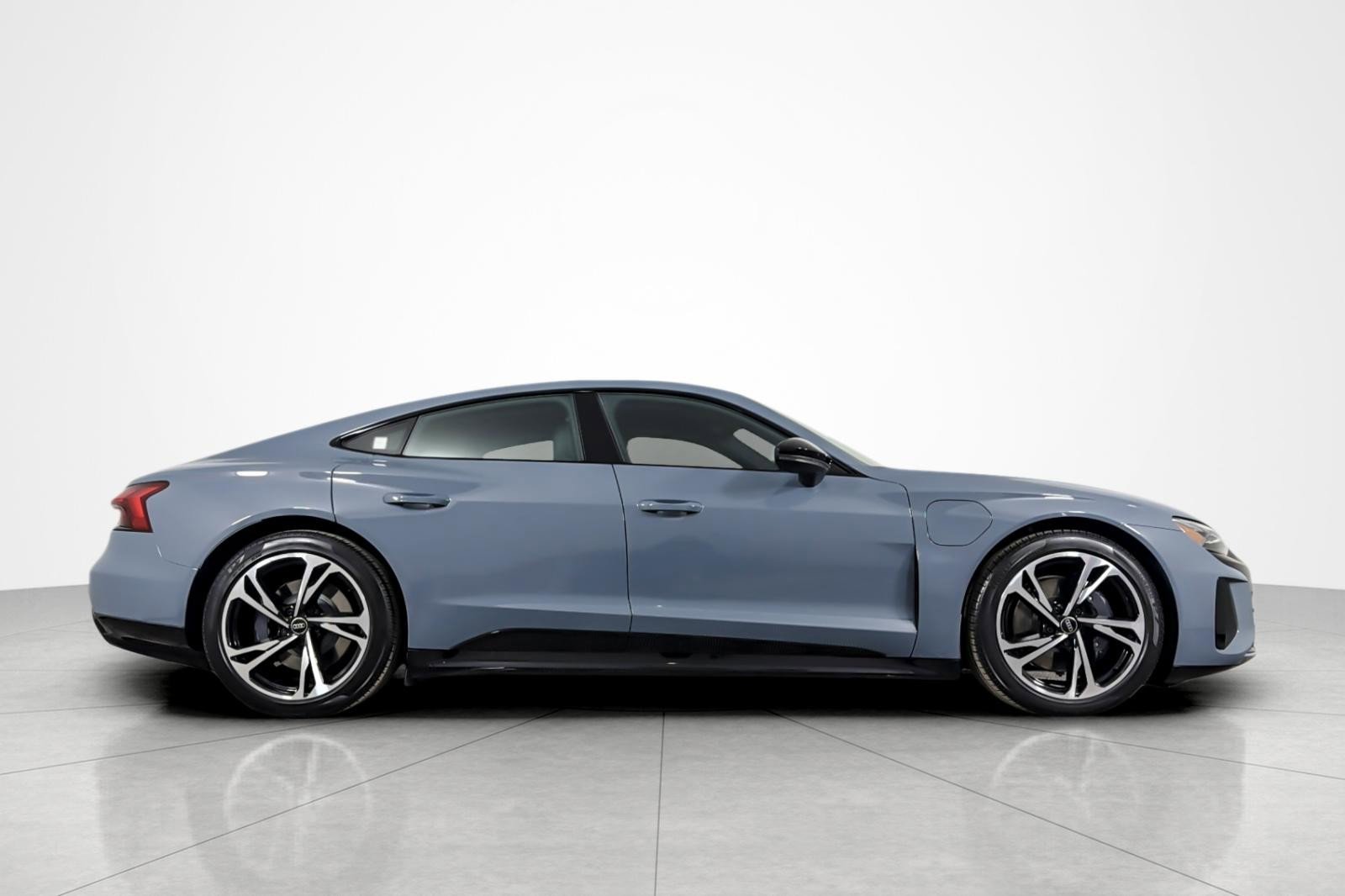 Certified 2024 Audi e-tron GT Premium Plus w/ Performance Package AWD/4WD image 6