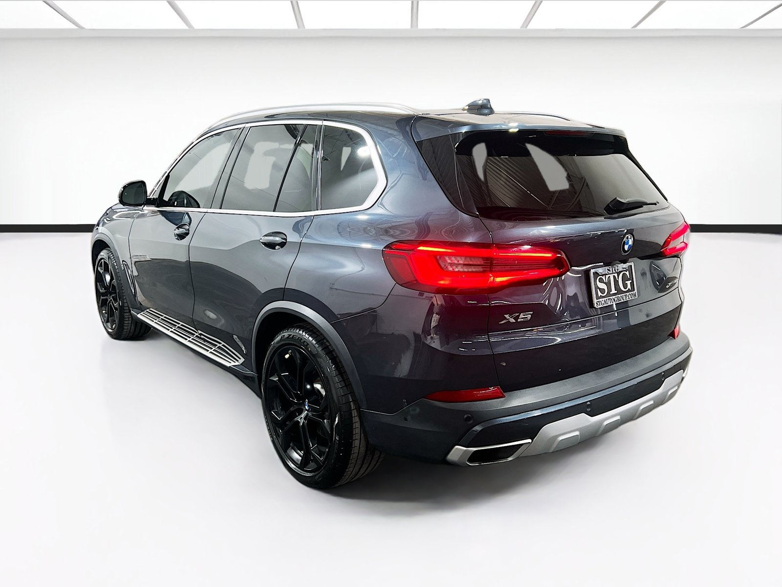 Used 2019 BMW X5 xDrive40i w/ Convenience Package AWD/4WD image 6