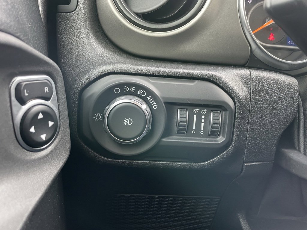 Used 2021 Jeep Wrangler Unlimited Sport image 41