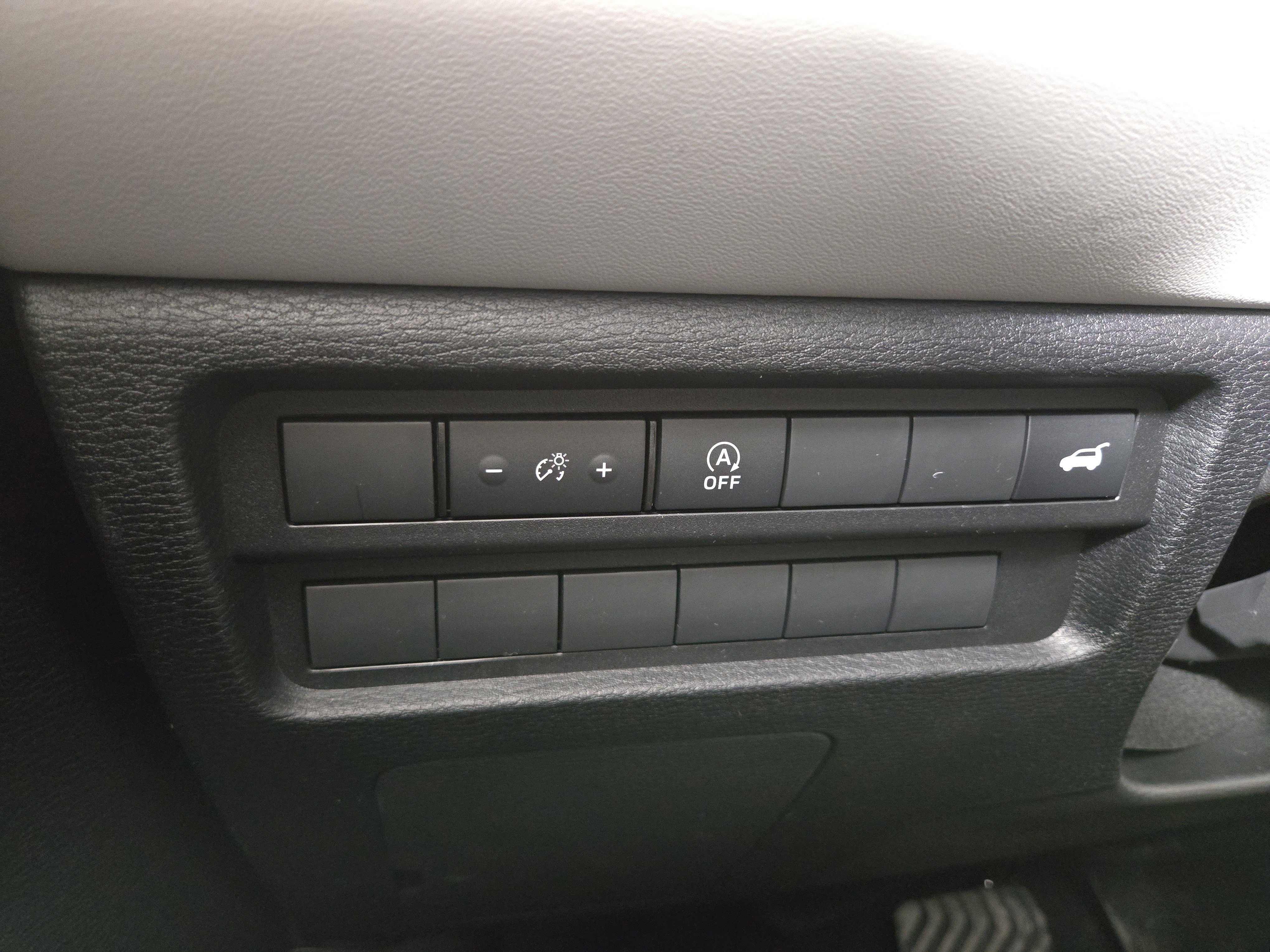 New 2026 Mitsubishi Outlander SE image 25