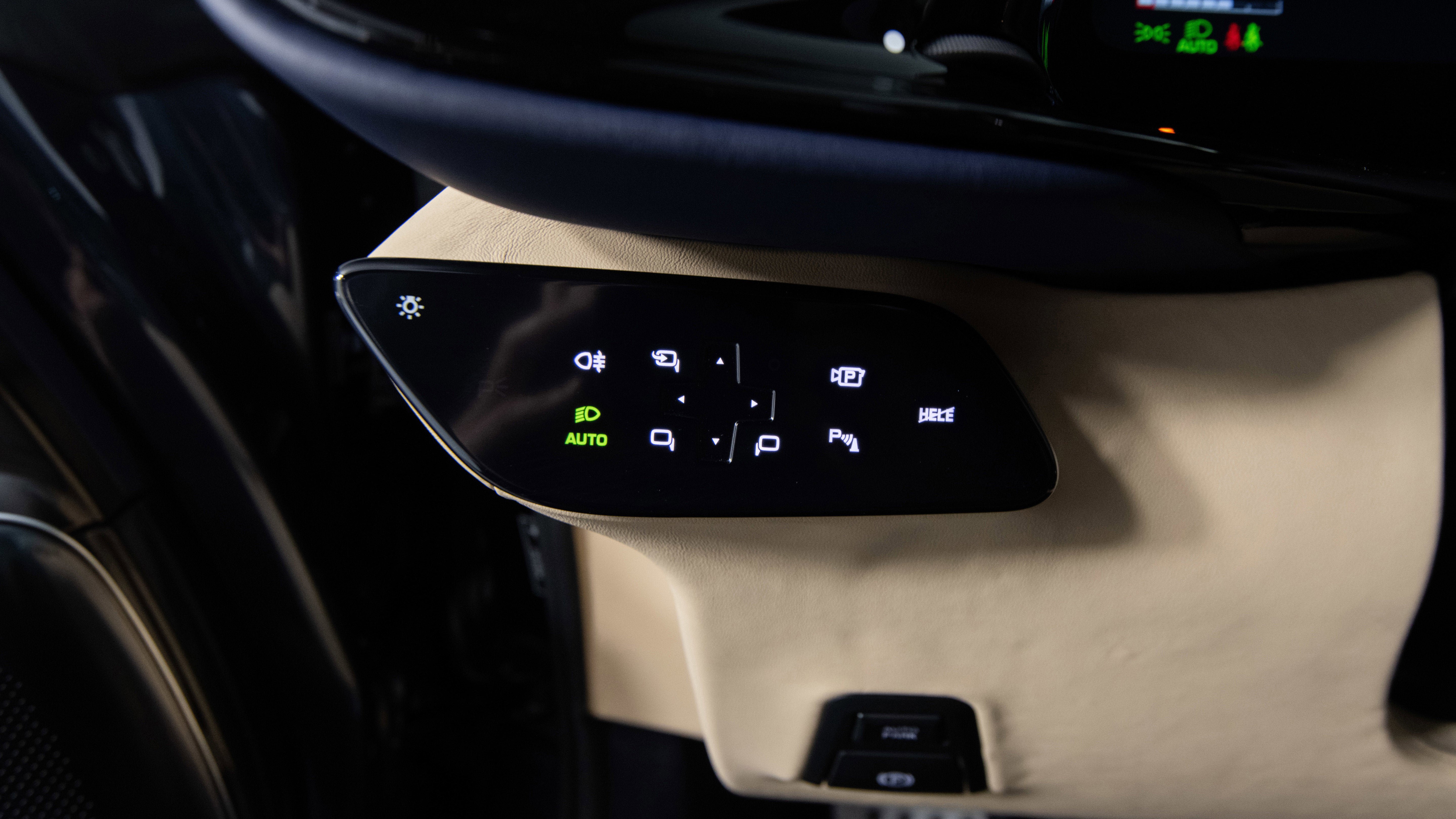 Certified 2025 Ferrari 12Cilindri image 21