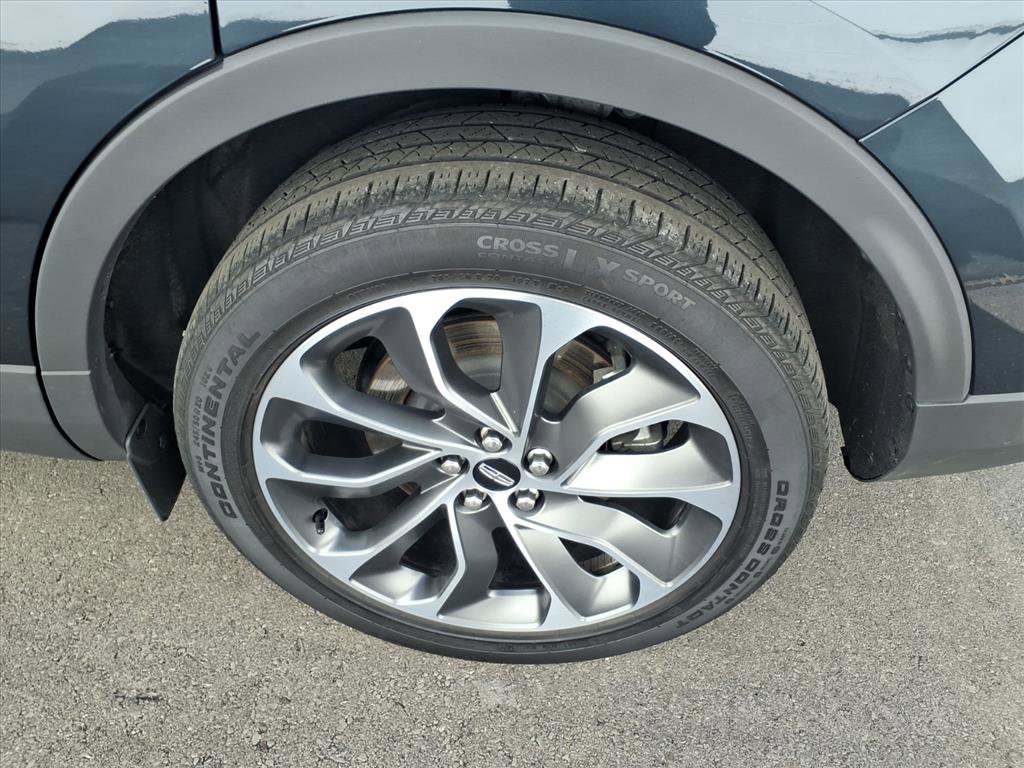 Certified 2023 Lincoln Nautilus Reserve w/ Equipment Group 201A image 8