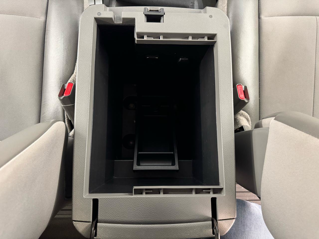 Used 2014 Nissan NV 3500 SV w/ Technology Package RWD image 23