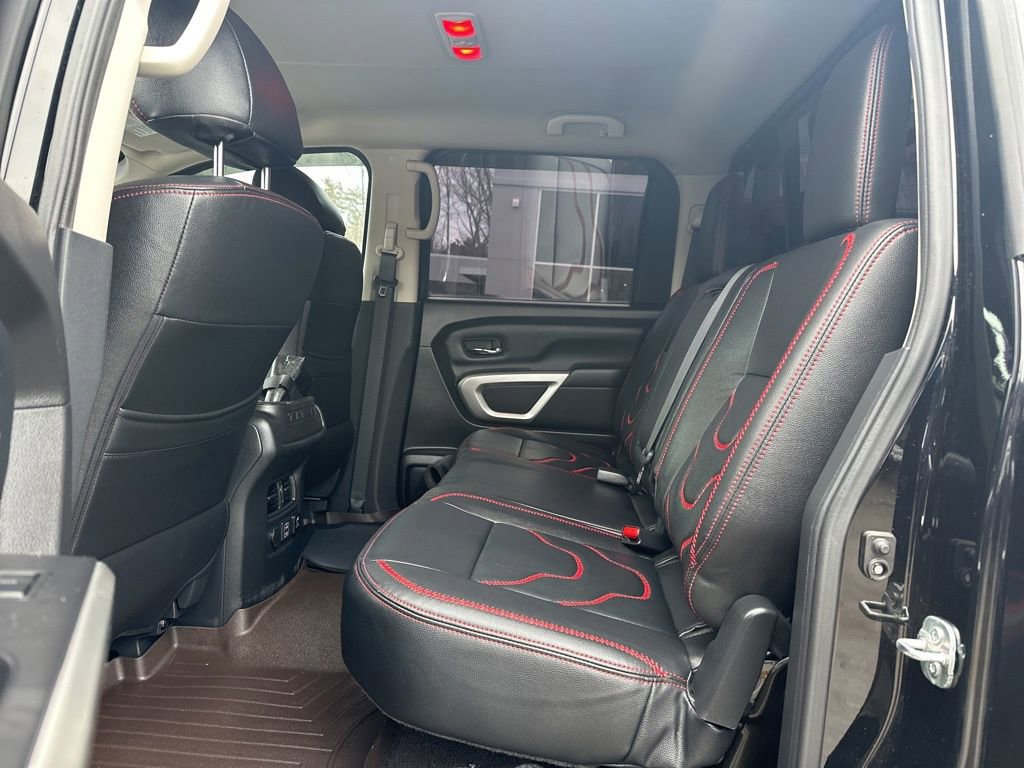 Used 2022 Nissan Titan SV w/ SV Convenience Package image 37