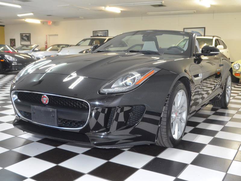 Used 2016 Jaguar F-TYPE Convertible image 5