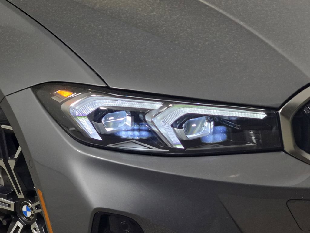 Used 2025 BMW 330i xDrive Sedan w/ Convenience Package image 35