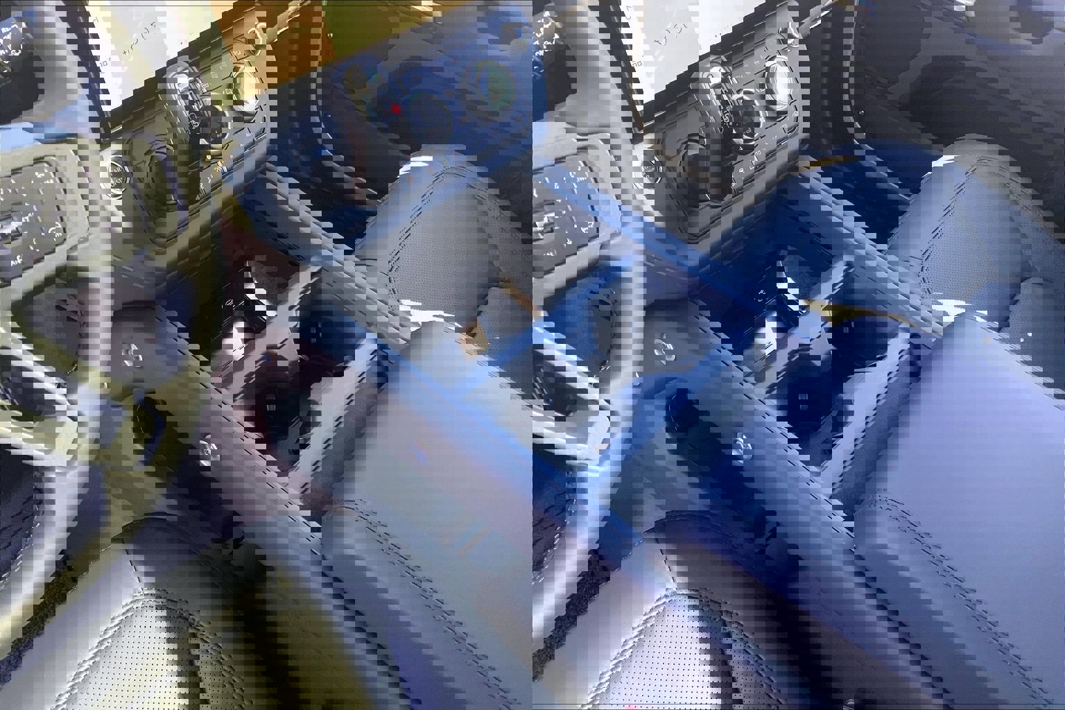 New 2026 Land Rover Defender 110 S image 7