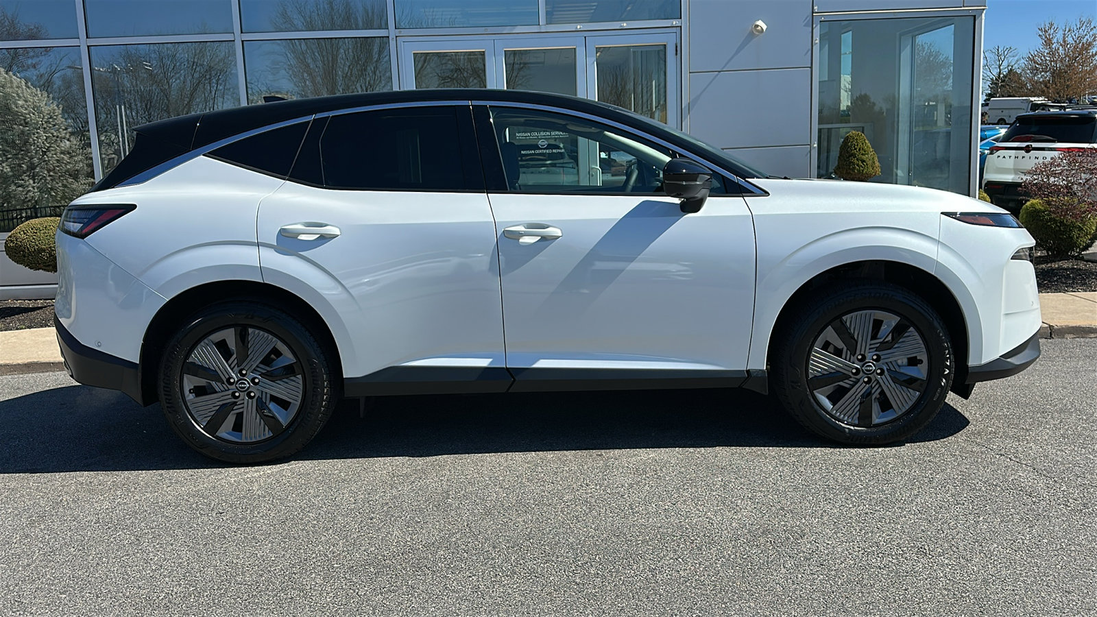 Certified 2025 Nissan Murano SL w/ Cargo Package image 28