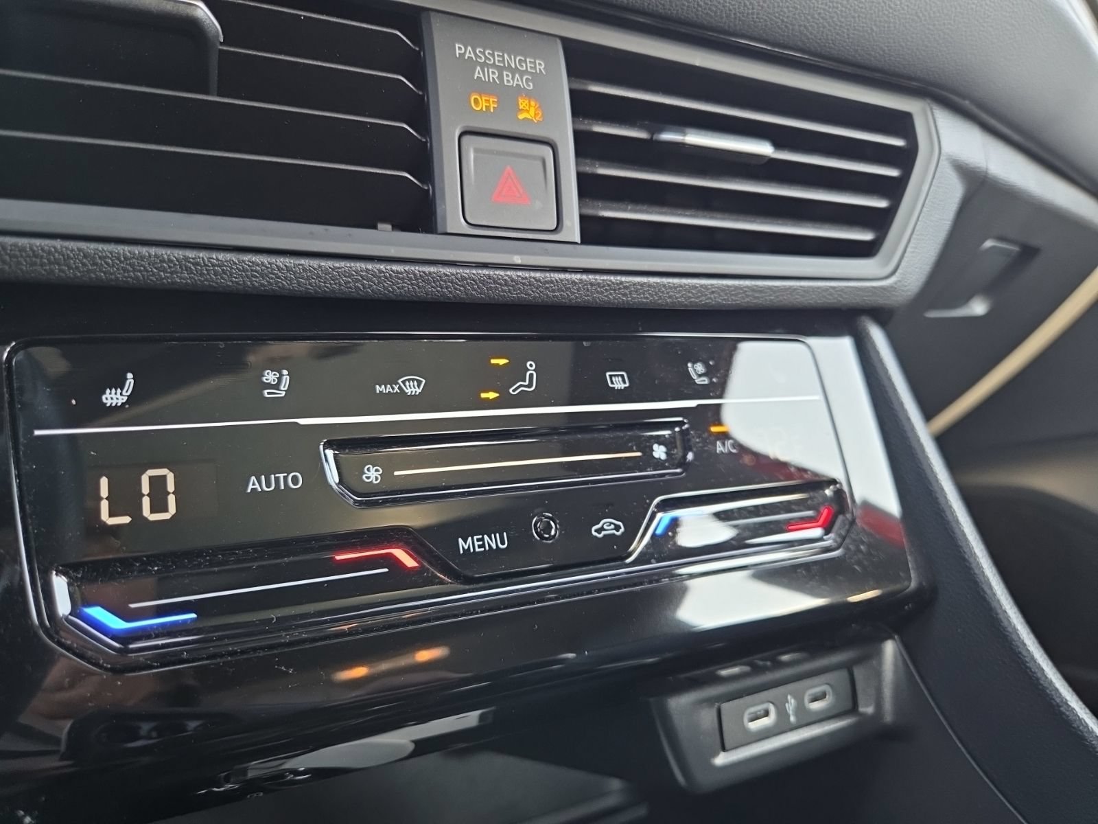 Certified 2025 Volkswagen Jetta GLI Autobahn FWD image 27