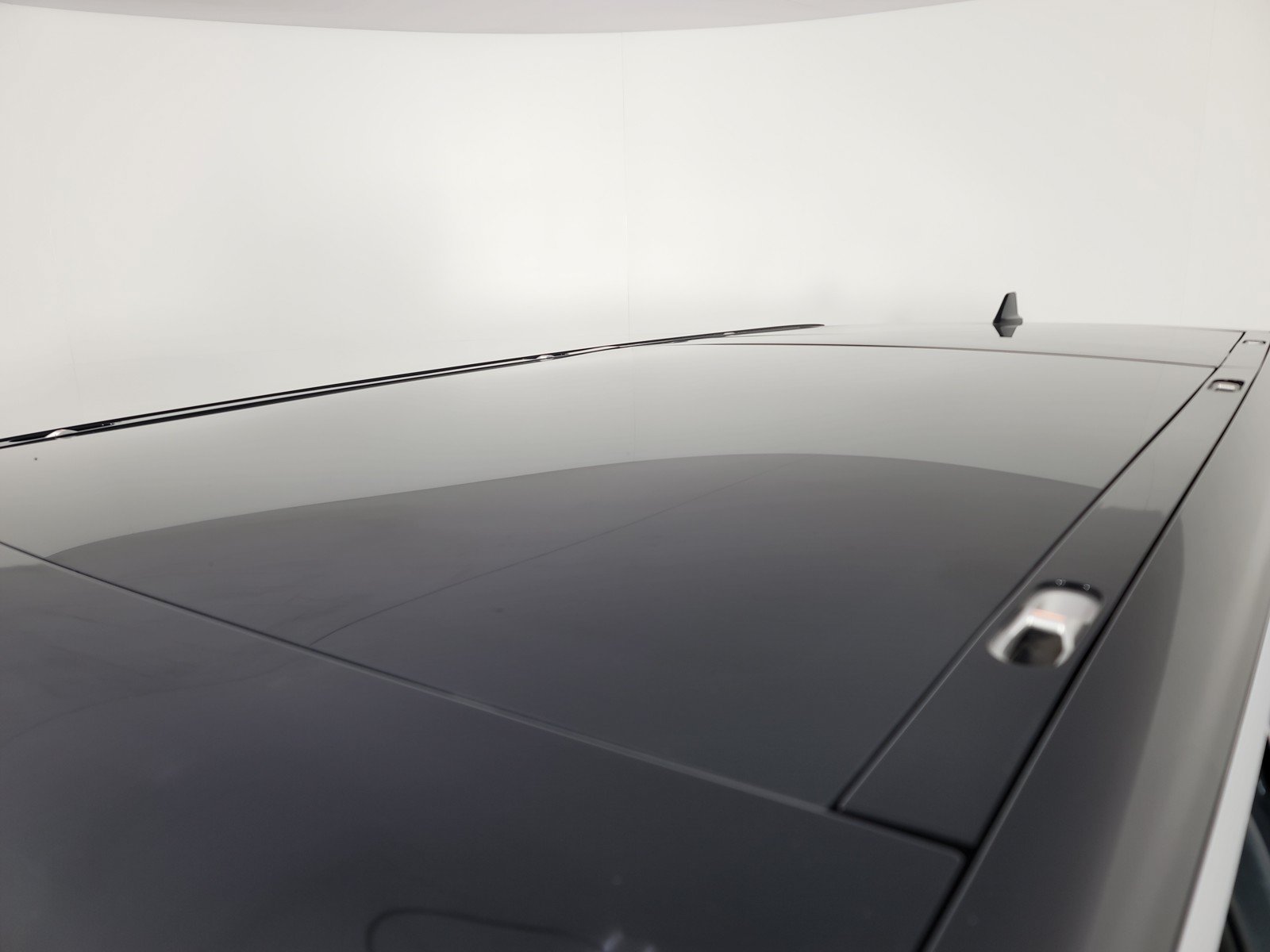 Used 2022 Rivian R1S Launch Edition AWD/4WD image 13