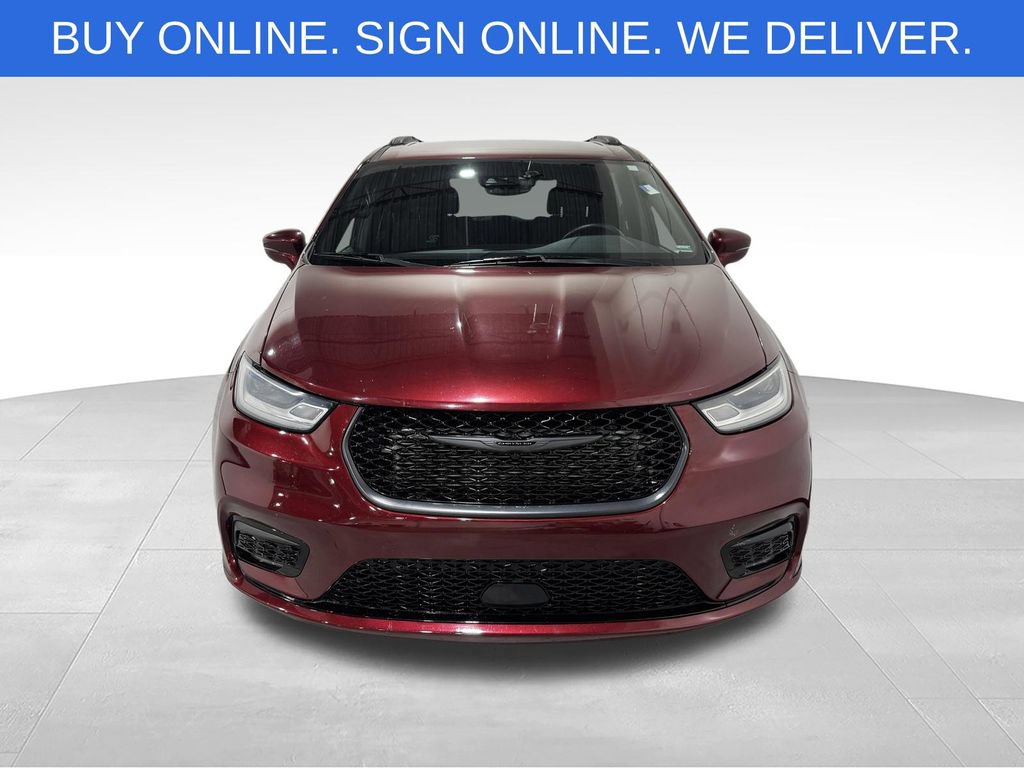 Used 2021 Chrysler Pacifica Touring w/ S Appearance Package FWD image 11