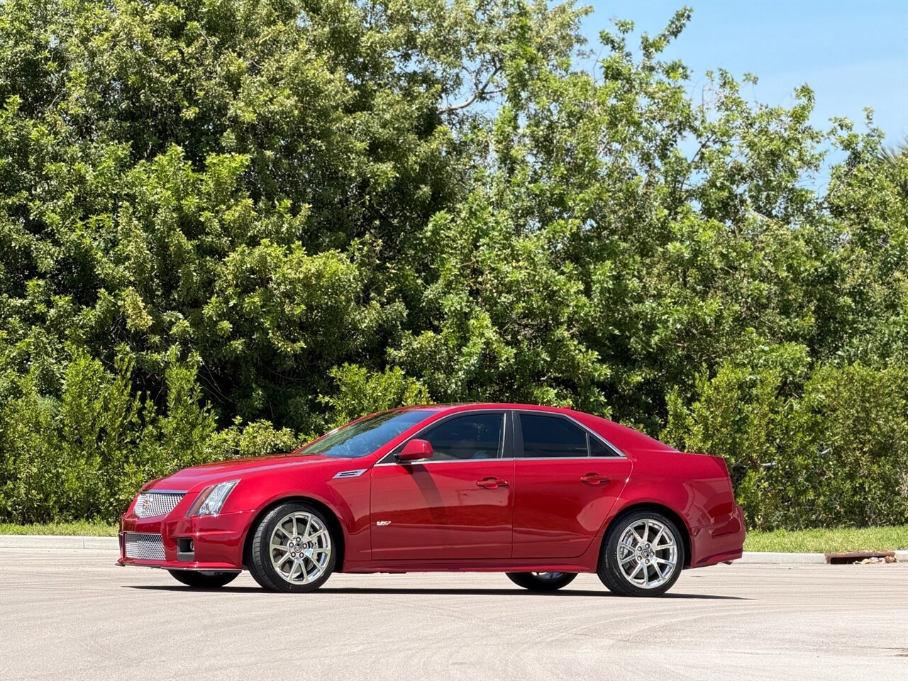 Used 2010 Cadillac CTS V RWD image 39