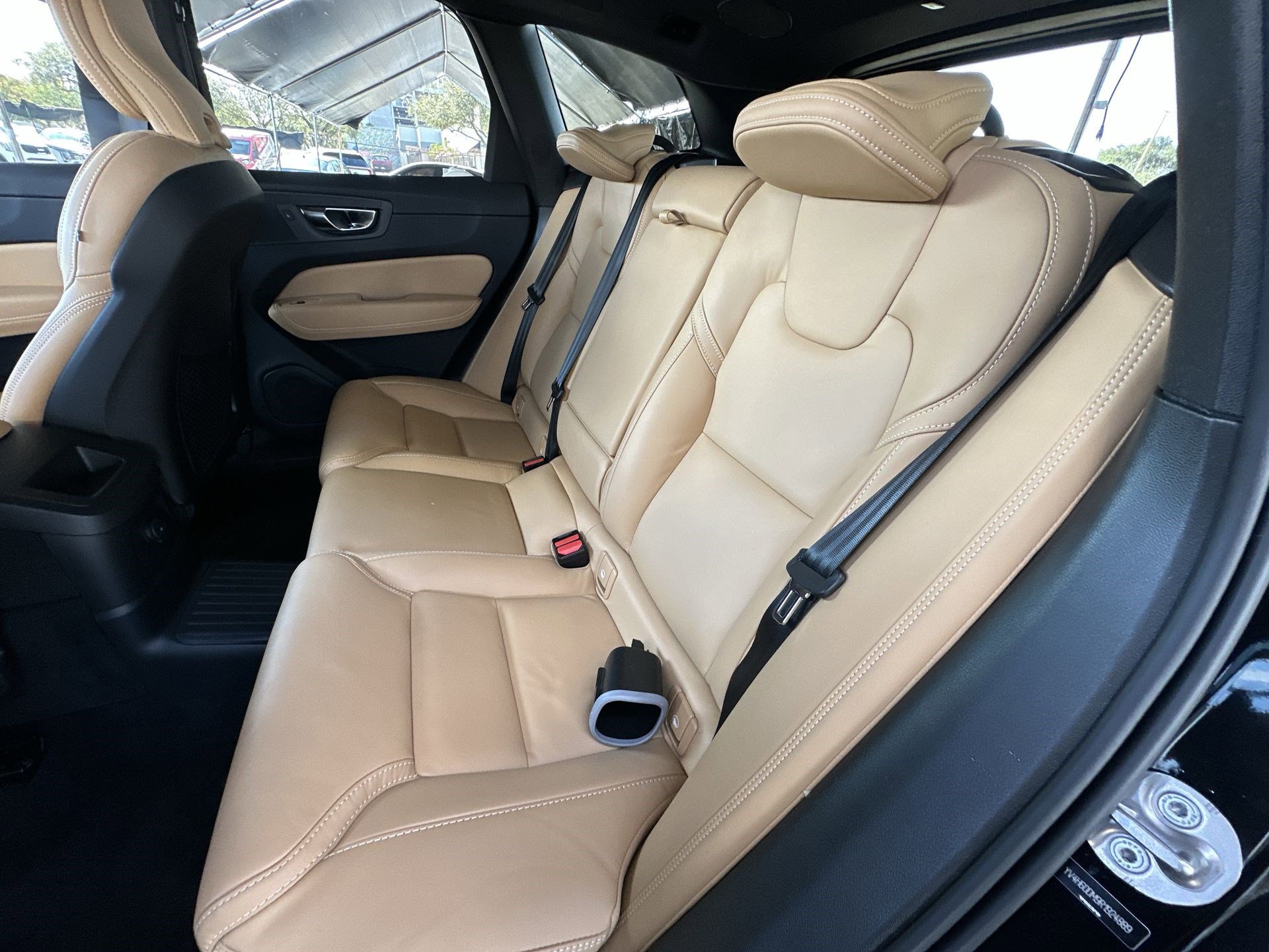 Used 2024 Volvo XC60 T8 Ultimate w/ Protection Package Premier image 26