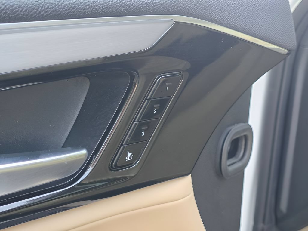 Used 2022 Acura MDX FWD w/ Technology Package image 19