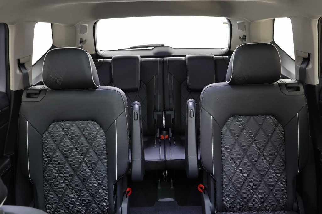 New 2026 Volkswagen Atlas SEL Premium R-Line image 14