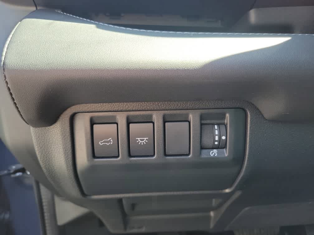 Certified 2025 Subaru Ascent Limited AWD/4WD image 23