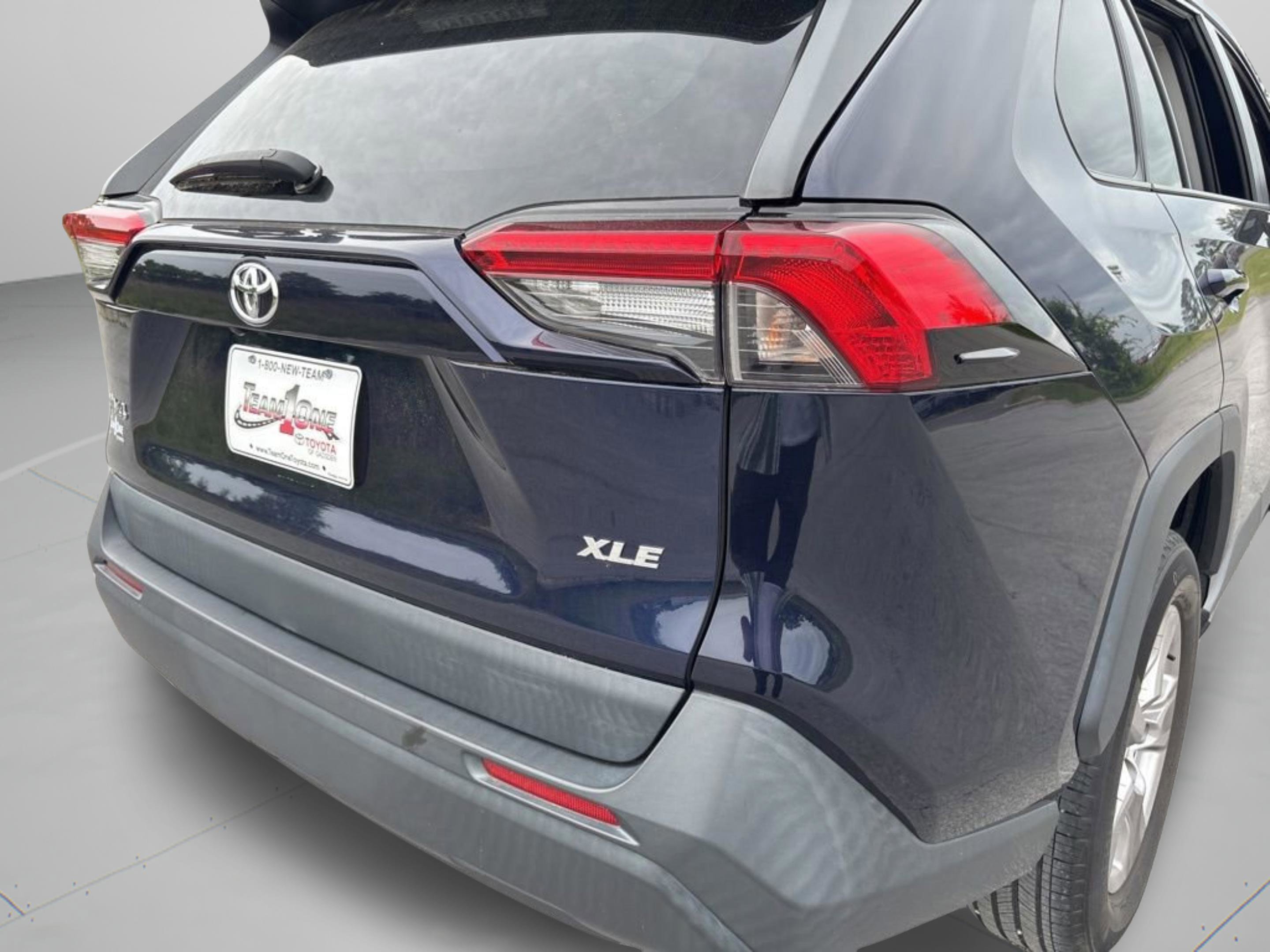Certified 2022 Toyota RAV4 XLE FWD image 41