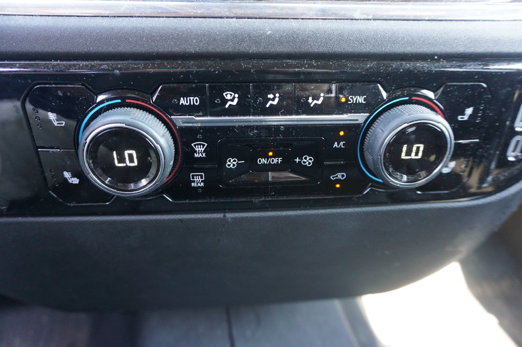 Used 2024 Chevrolet Silverado 1500 LT AWD/4WD image 13