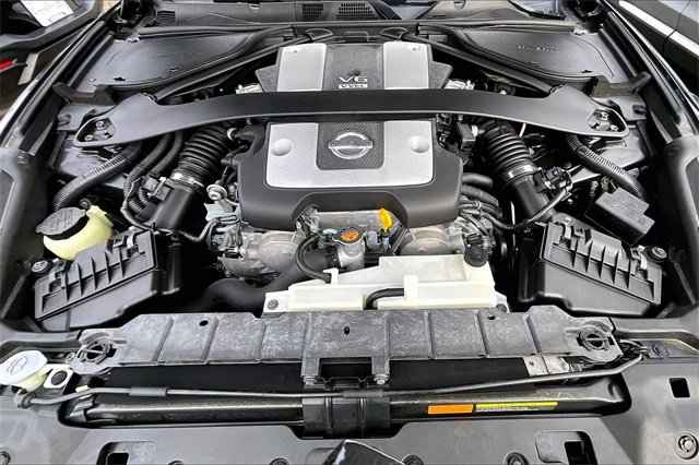 Used 2010 Nissan 370Z Touring image 29