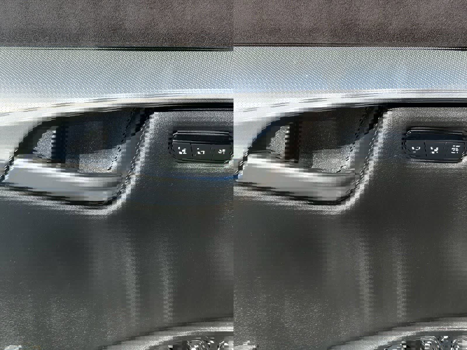 Used 2022 INFINITI QX50 Sensory image 17