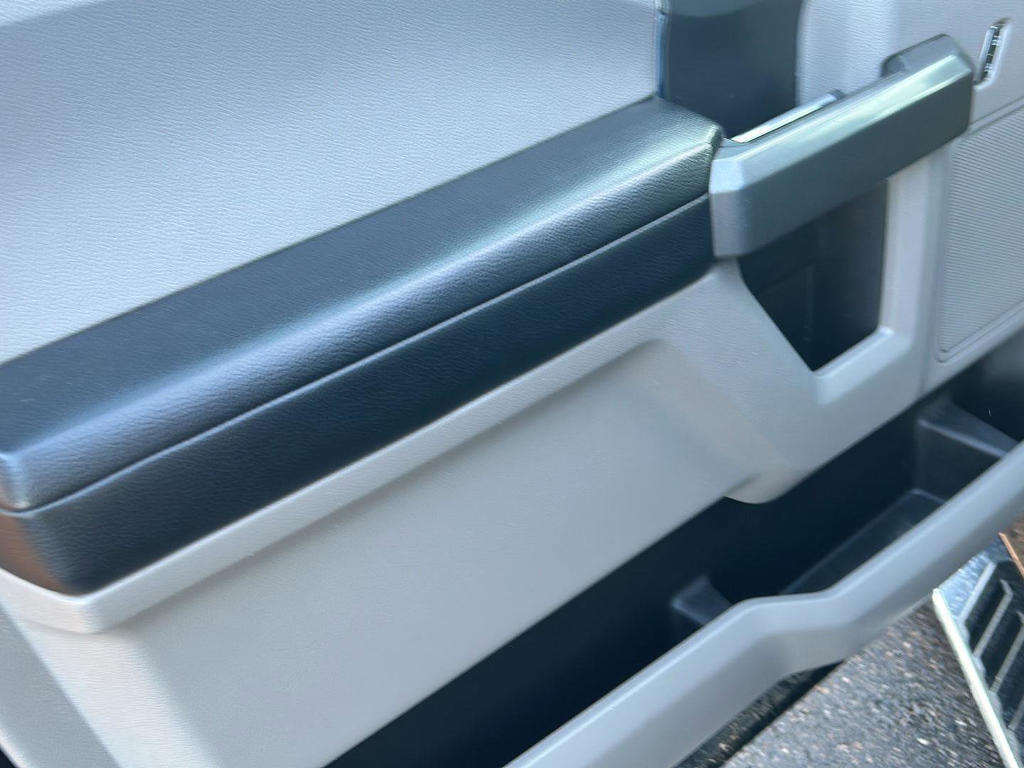 Used 2016 Ford F150 XLT w/ XTR Package image 10