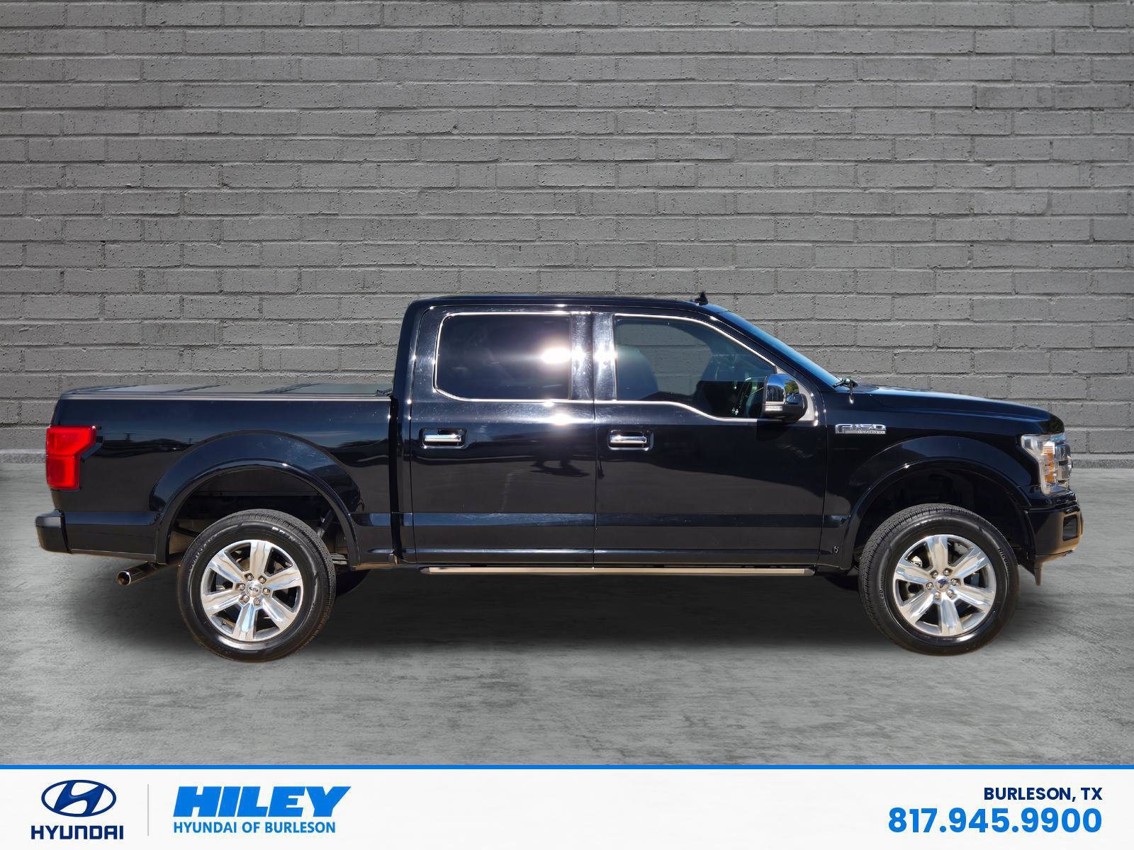 Used 2018 Ford F150 Platinum w/ Equipment Group 701A Luxury AWD/4WD image 3
