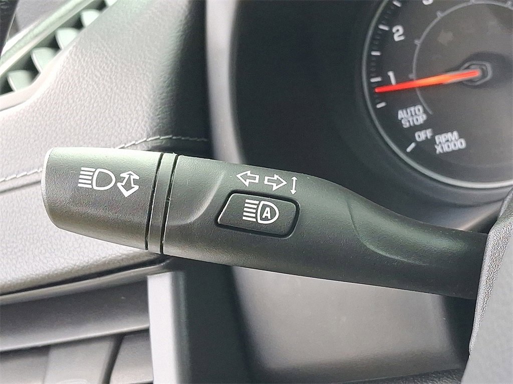 Used 2022 GMC Terrain SLT w/ Infotainment Package II image 26