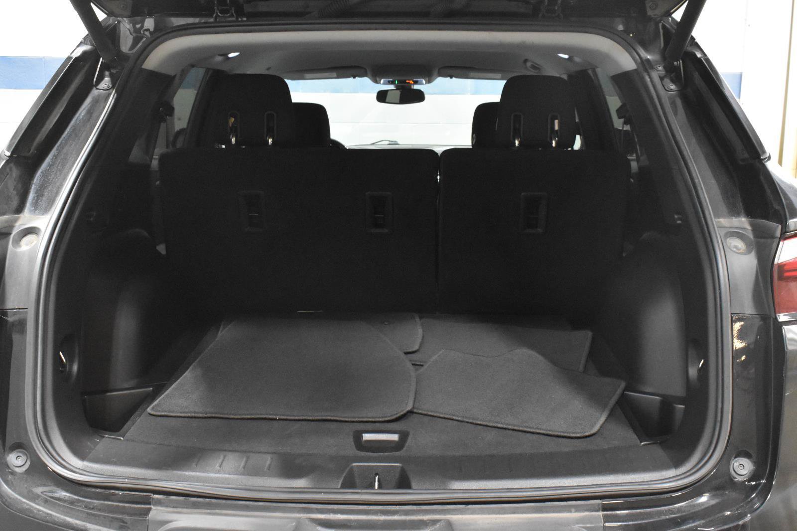 Used 2020 Chevrolet Blazer LT FWD image 25