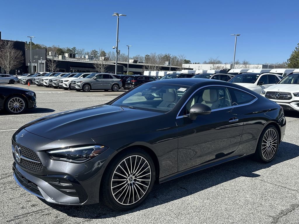 Used 2024 Mercedes-Benz CLE 300 4MATIC Coupe image 4