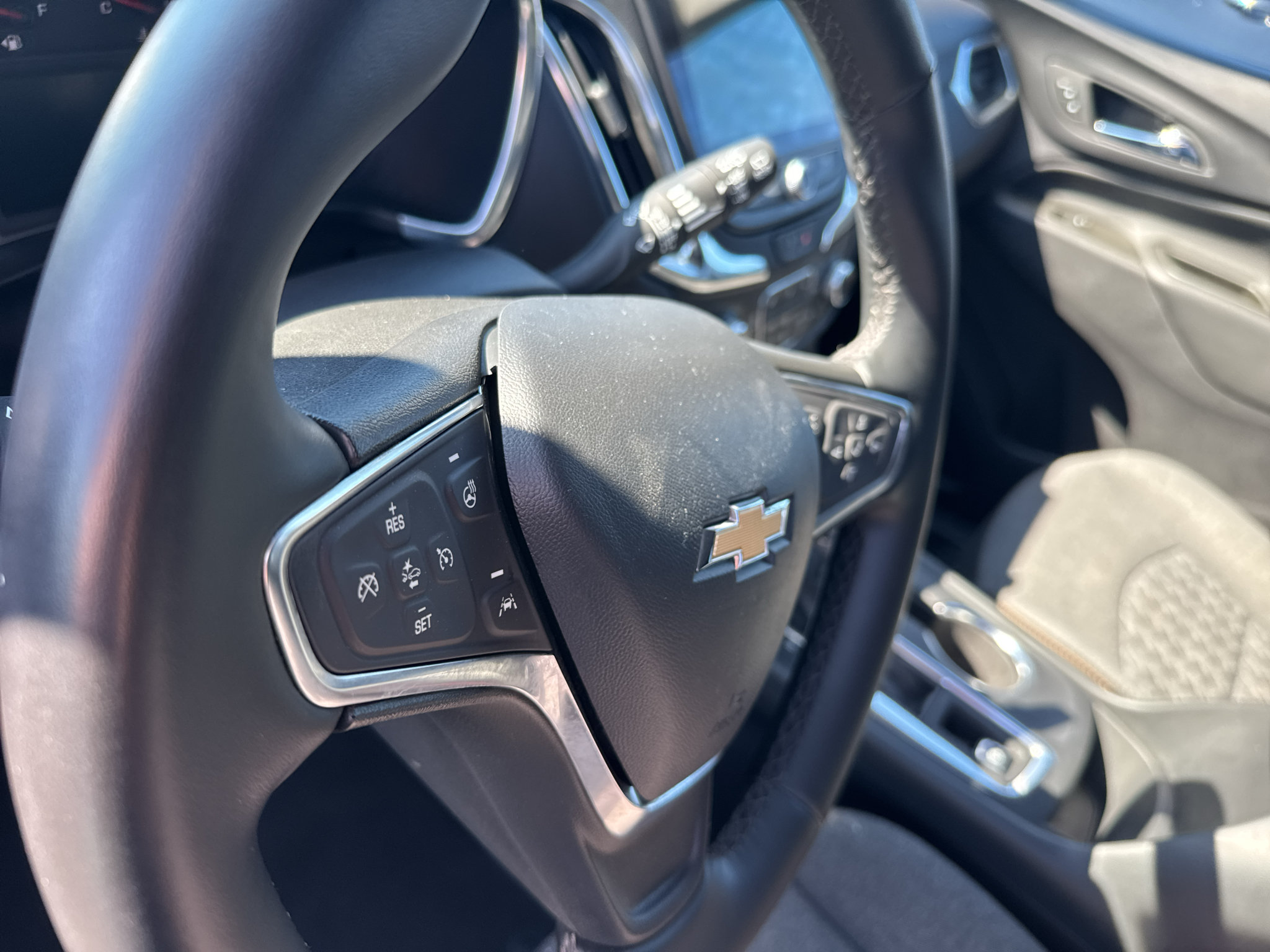 Used 2024 Chevrolet Equinox LT FWD image 9