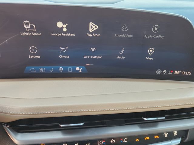 Used 2024 Cadillac XT4 Luxury w/ Cold Weather Package FWD image 16