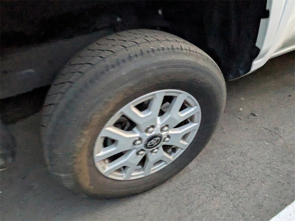 Used 2024 Toyota Tacoma SR5 image 8