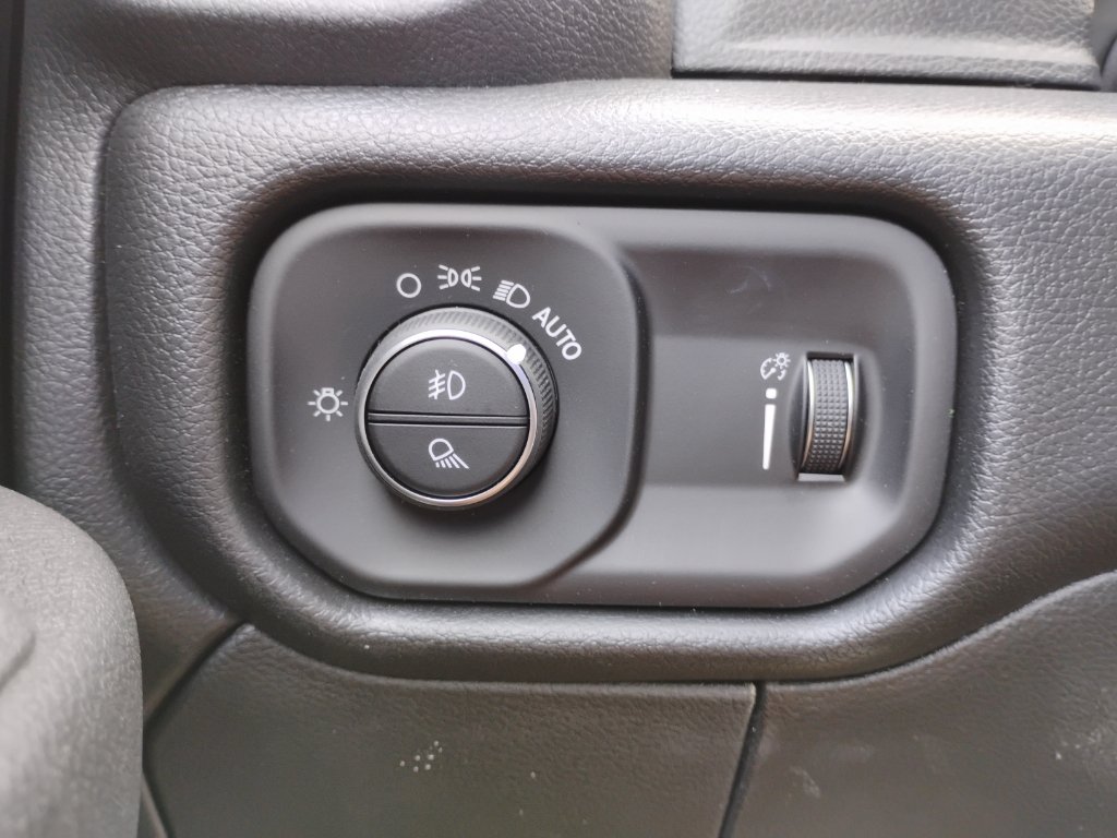 New 2026 RAM 2500 Tradesman AWD/4WD image 37