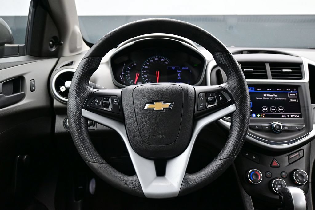 Used 2020 Chevrolet Sonic LT FWD image 40