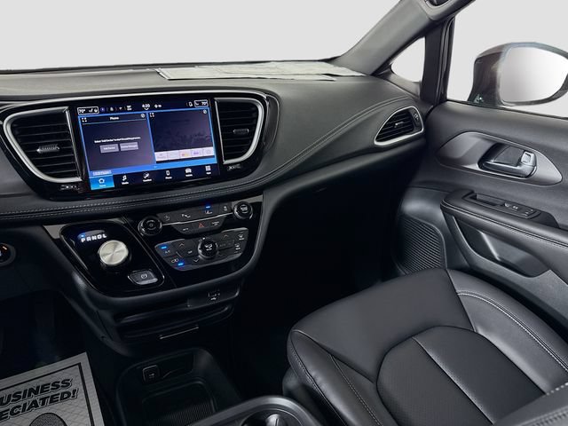 New 2026 Chrysler Pacifica Select w/ S Appearance Package FWD image 22