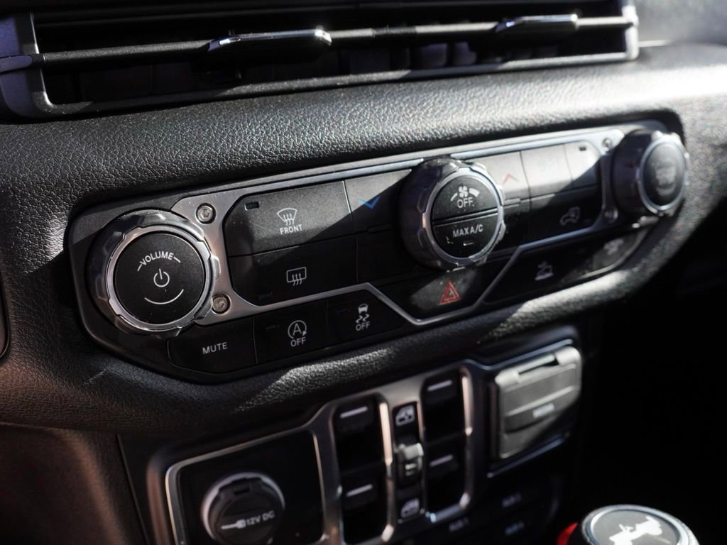 Used 2024 Jeep Wrangler Willys image 15