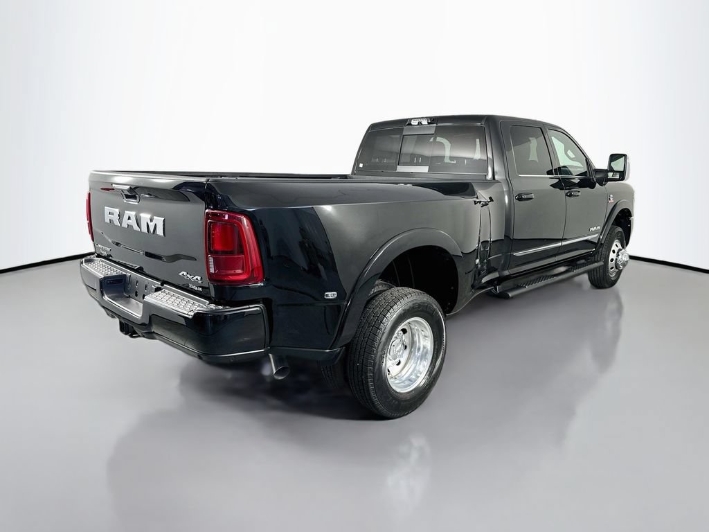 Used 2026 RAM 3500 Limited w/ Towing Technology Group AWD/4WD image 7