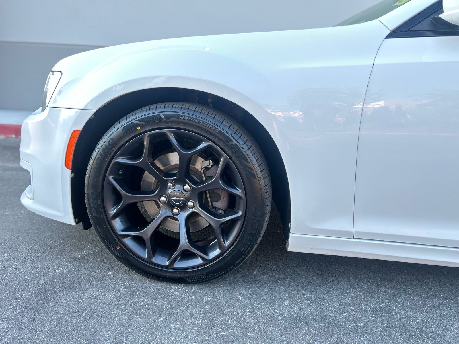 Used 2019 Chrysler 300 S w/ S Model Appearance Package RWD image 10